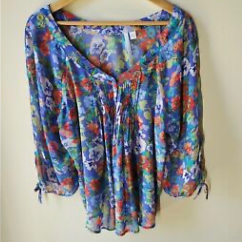 LC Lauren Conrad Sheer Floral V neck Tie sleeve